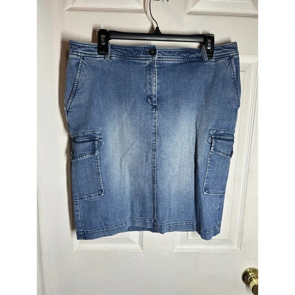 Talbots Women’s Denim Cargo Skirt Size 12.